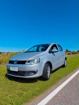 VOLKSWAGEN FOX 1.0 MI 8V FLEX 4P MANUAL VOLKSWAGEN FOX 1.0 MI 8V FLEX 4P MANUAL